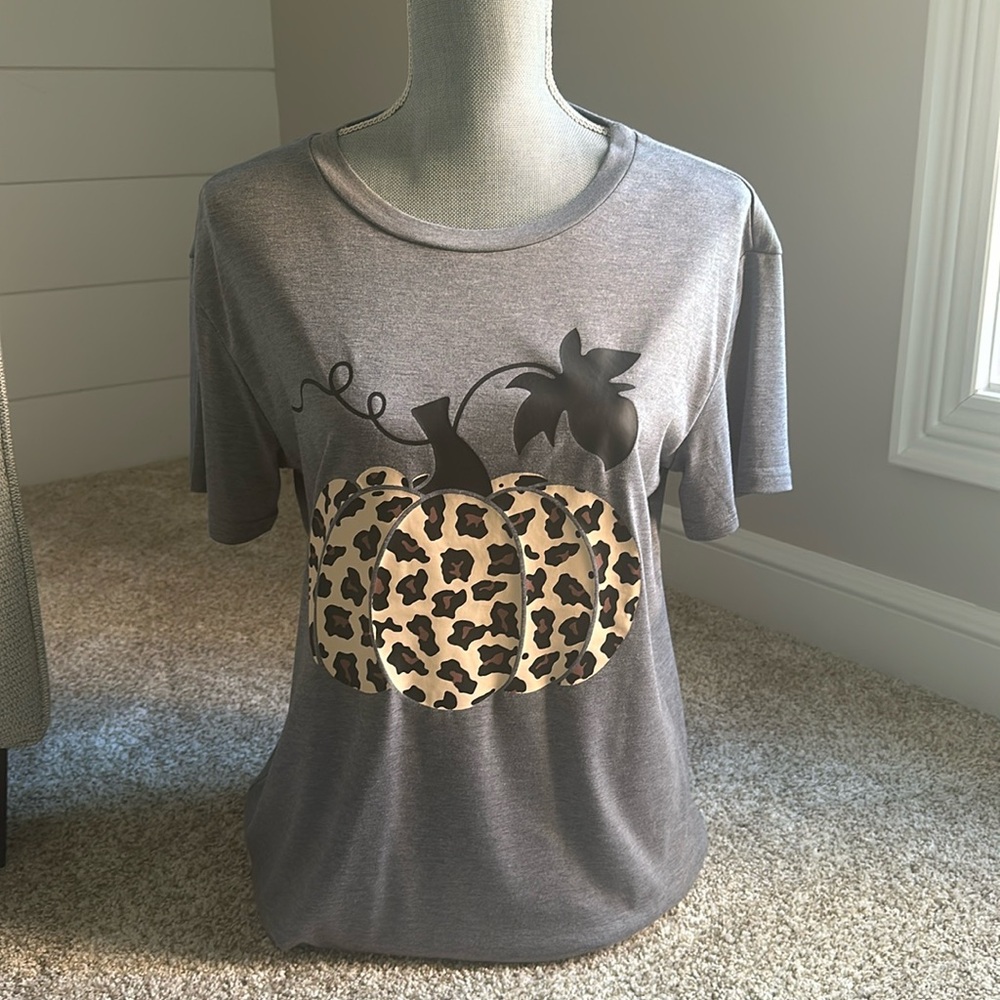 Cheetah Pumpkin Graphic Tee